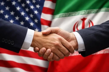 СМИ: Иран не прекратил диалог с США, а лишь приостановил его