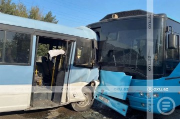 Bakıda iki avtobus TOQQUŞDU: Yaralılar var - Hadisə yerindən GÖRÜNTÜLƏR