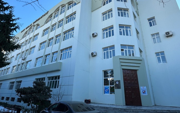 Bakı Qızlar Universiteti bağlandı