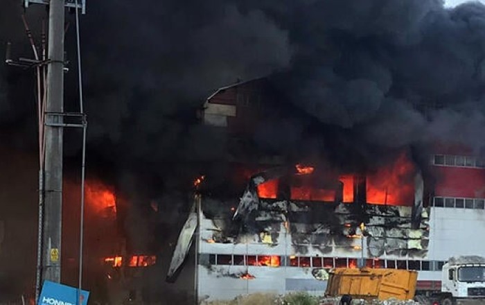 28 killed in China shoe factory fire - Video