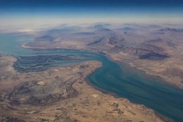 Иран и Оман хотят открыть новый коридор через Ормуз