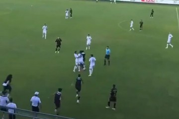 “Neftçi” və “Partizan” futbolçuları arasında əlbəyaxa dava - Video