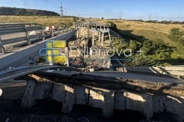 Ukrayna Luqanskda dəmir yolu körpüsünü vurdu