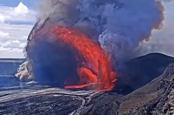 На Гавайях происходит извержение вулкана Килауэа - ВИДЕО