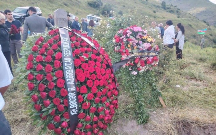 33 il əvvəl itkin düşən Mədinə Babayevanın qalıqları Kəlbəcərdə torpağa tapşırıldı