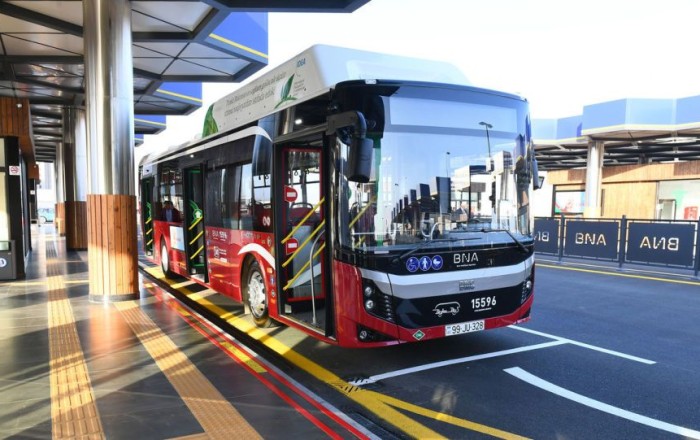 BakuBus"dan sərnişinlərdən küsən sürücü ilə bağlı - AÇIQLAMA