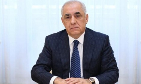 Али Асадов посетил посольство Катара в Баку