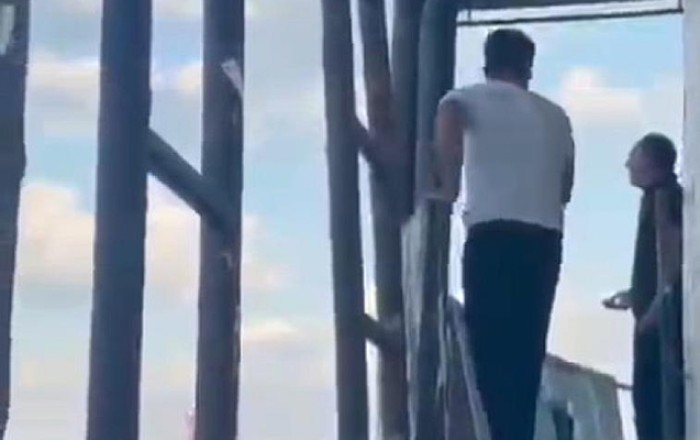 Azərbaycanlıların idarə etdiyi daha bir gəmi vuruldu - Video