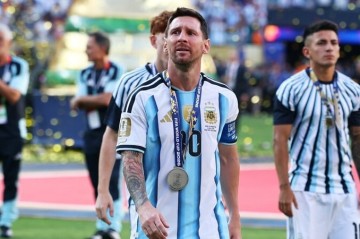 Messi dünya çempionatının ən yaxşı  oyunçusu seçildi