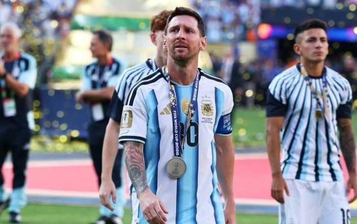 Messi dünya çempionatının ən yaxşı  oyunçusu seçildi