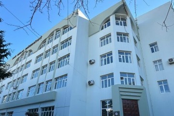 Какова судьба студенток университета для девушек?