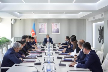 Təltif edilmiş əməkdaşlara vəsiqələr və medallar təqdim olundu - Fotolar