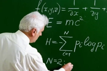 "Diplom yetərli deyil": Universitet müəllimləri ilə bağlı sərt təklif
