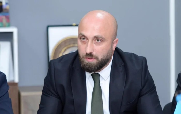 Ayaz Mustafayev "Space TV" ilə bağlı yayılan məlumatlara münasibət bildirib