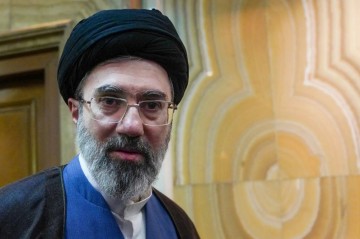 Müctəba Xamenei ölkəni tərk edib -