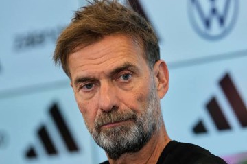 “Ailəmi rahat buraxmasanız, millidən gedəcəm” - Klopp