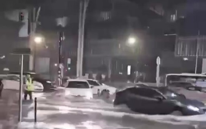 Tbilisi küçələri su altında qalıb (VİDEO)