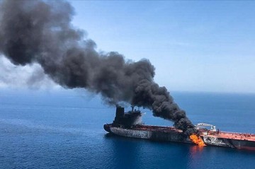 ABŞ LPG tankerinə zərbə endirdi - Ölənlər var