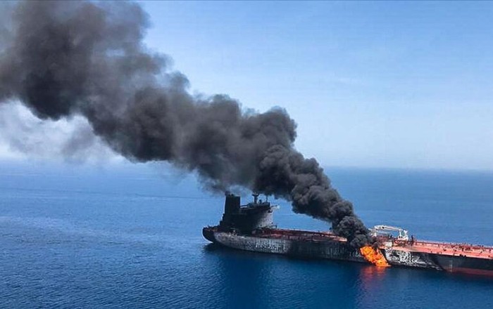 ABŞ LPG tankerinə zərbə endirdi - Ölənlər var
