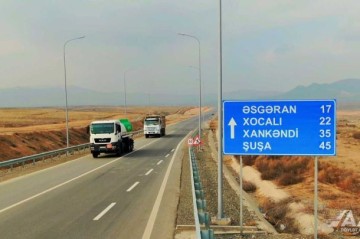 Xankəndiyə gedən avtomobil yolundan