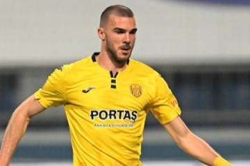 "Qarabağ" DÇ-2026-da iştirak etmiş futbolçunu transfer edir
