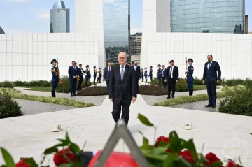Премьер-министр Государства Палестина посетил Парк Победы в Баку - ФОТО