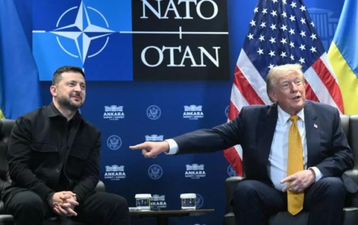 Tramp və Zelenski təxminən bir saat görüşüblər