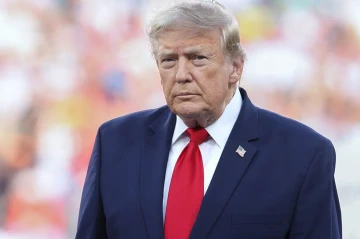 "Без меня вы разоритесь": Трамп предрёк крах американским СМИ