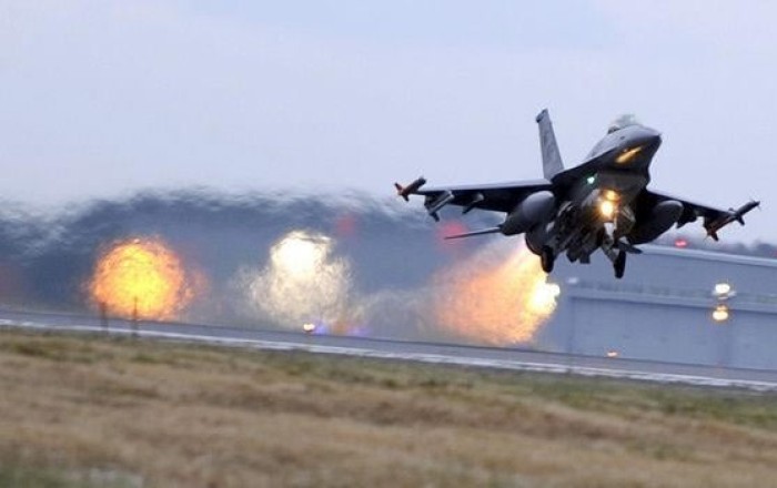 Ukraine strikes MiG-29, Pantsir-S1 at Russian airfield - Video