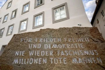 Hitlerin doğulduğu ev polis məntəqəsinə çevrildi