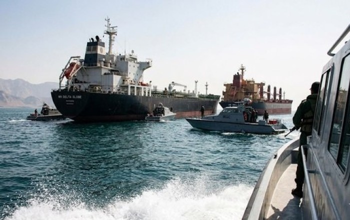 SEPAH Hörmüz boğazından keçən ticarət gəmilərinə atəşi açdı