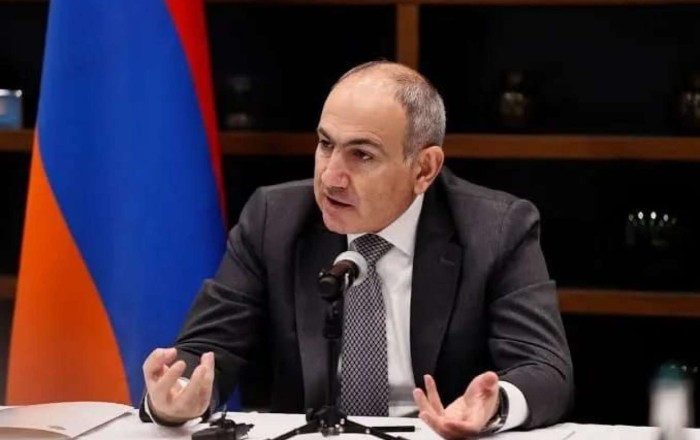 Paşinyanın 3 deputatı mandatdan imtina etdi