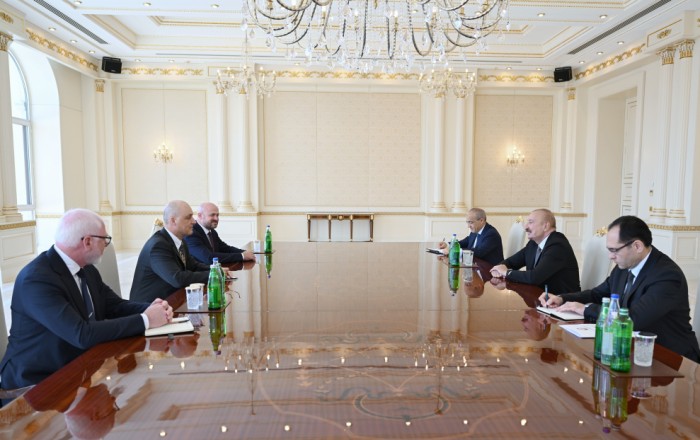 Prezident “John Deere” şirkətinin nümayəndə heyətini qəbul etdi –