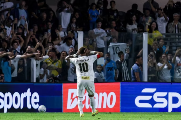 Neymar vurduğu qolları qeyri-adi şəkildə qeyd etdi -