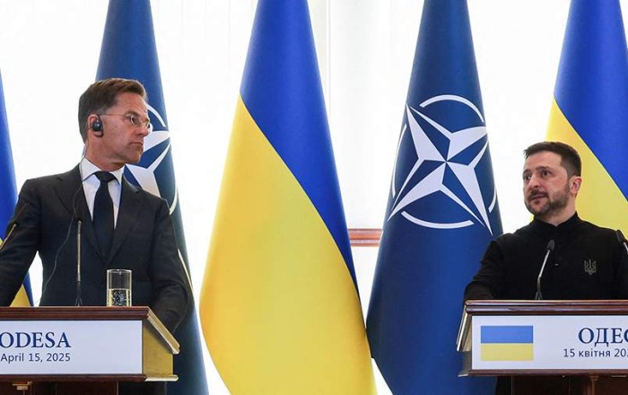 Norveçli professor: NATO-nun strategiyası Ukrayna üçün fəlakətə çevrilib