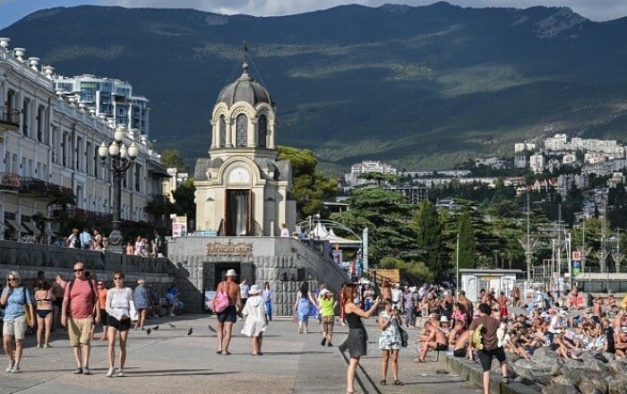 Crimea’s Yevpatoria hit by complete blackout