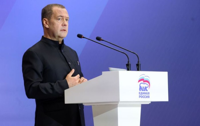 Медведев предсказал Украине скорый конец без нового руководства