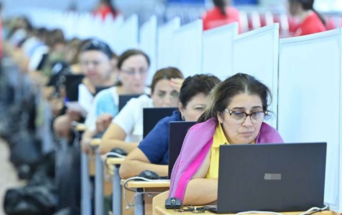 Direktor müavini olmaq istəyənlərin   NƏZƏRİNƏ!