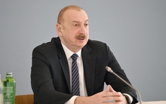 Ильхам Алиев поздравил футбольный клуб "Сабах"