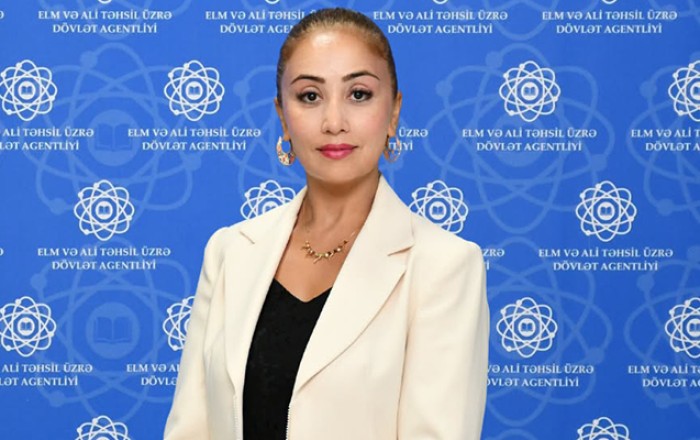 Bu musiqi kollecinin yeni direktoru o oldu