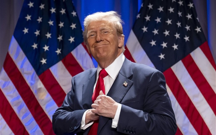 Трамп хочет назвать своим именем авианосец
