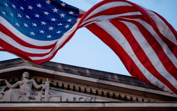 В США обязали минюст обнародовать файлы Эпштейна, связанные с Трампом