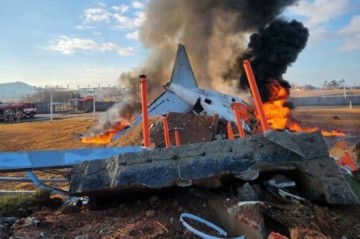 Eight killed in Alaska charter plane crash