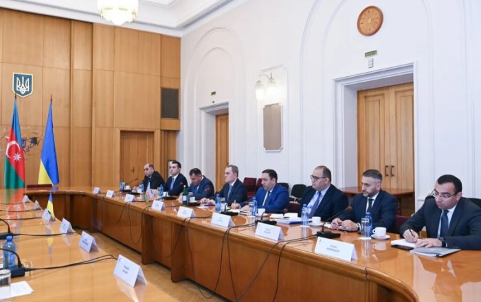 Джейхун Байрамов: Военные действия между РФ и Украиной нужно прекратить в кратчайшие сроки