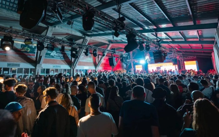 Musiqi festivalında atışma oldu - Yaralananlar var