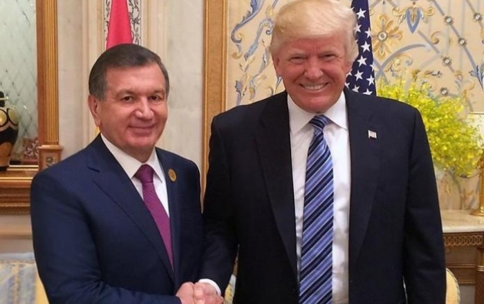 Mirziyoyev, Trump discuss strategic partnership by phone