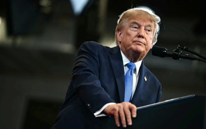 Donald Tramp: “İran tamamilə çökür”