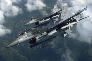 В Турции разбился F-16