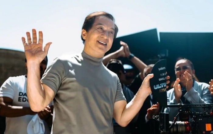 Jackie Chan in Baku as 'God’s Armor' filming resumes - Photo