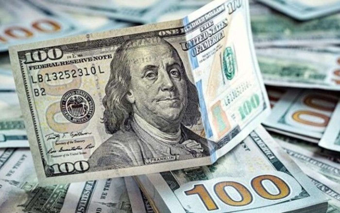 Dərsi buraxmayan şagirdlərə   100 dollar veriləcək